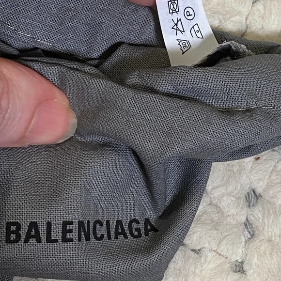 BALENCIAGA Necklace Bag Pouch NEW Logo Signed - Picture 2 of 6